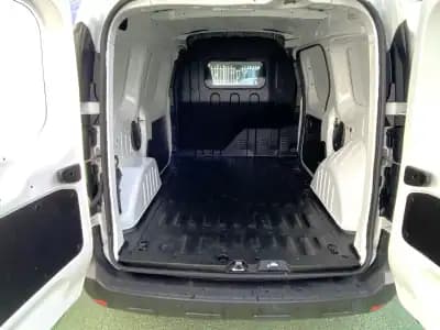 Sell Renault Kangoo 2021 - 13990 EUR, 106387 km - AUTO.MOTO.pt