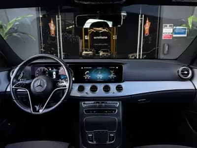 Vendo Mercedes-Benz E 300 2023 - 44990 EUR, 56100 km - AUTO.MOTO.pt