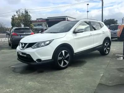 Sell Nissan Qashqai 2015 - 15990 EUR, 132687 km - AUTO.MOTO.pt