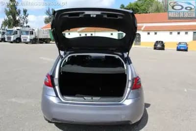 Sell Peugeot 308 2019 - 13250 EUR, 174000 km - AUTO.MOTO.pt