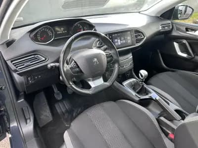 Sell Peugeot 308 SW 2016 - 8900 EUR, 200000 km - AUTO.MOTO.pt