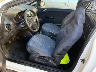 Vendo Opel Corsa 2007 - 2900 EUR, 339000 km - AUTO.MOTO.pt