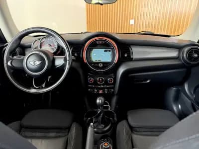 Vendo MINI One 2016 - 12999 EUR, 132000 km - AUTO.MOTO.pt