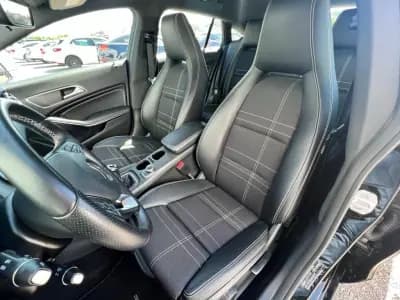 Vendo Mercedes-Benz CLA 180 2016 - 19750 EUR, 80000 km - AUTO.MOTO.pt