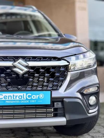 Vendo Suzuki S-Cross 2025 - 33950 EUR, 30 km - AUTO.MOTO.pt