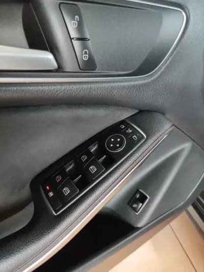 Sell Mercedes-Benz CLA 200 2016 - 20500 EUR, 168500 km - AUTO.MOTO.pt