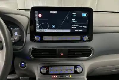 Vendo Hyundai Kauai 2020 - 19250 EUR, 57500 km - AUTO.MOTO.pt