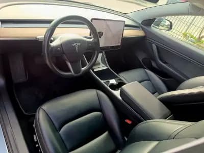 Sell Tesla Model 3 2019 - 24000 EUR, 128000 km - AUTO.MOTO.pt