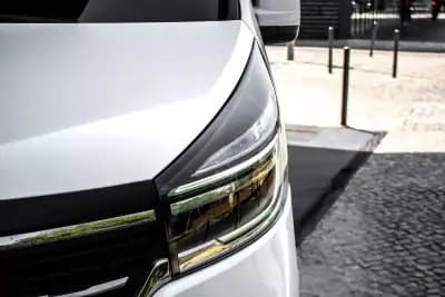 Vendo Renault Trafic 2020 - 30990 EUR, 126359 km - AUTO.MOTO.pt