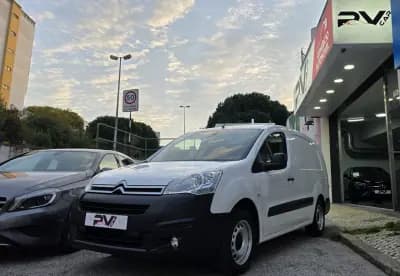 Vendo Citroën Berlingo 2018 - 17990 EUR, 67000 km - AUTO.MOTO.pt