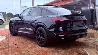 Sell Audi e-tron Sportback 2020 - 31990 EUR, 80000 km - AUTO.MOTO.pt