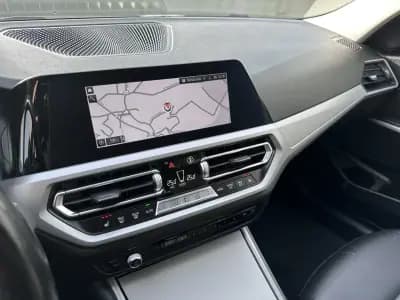 Sell BMW 318 2021 - 24900 EUR, 170000 km - AUTO.MOTO.pt