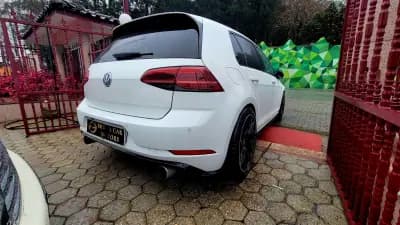 Vendo Volkswagen Golf 2017 - 22990 EUR, 113000 km - AUTO.MOTO.pt