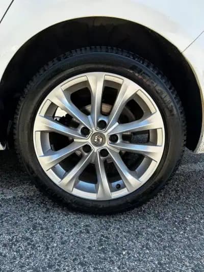 Vendo Renault Mégane 2019 - 14250 EUR, 135000 km - AUTO.MOTO.pt