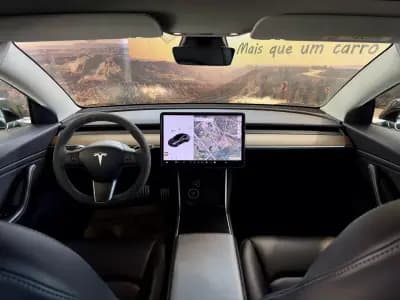 Vendo Tesla Model 3 2019 - 29900 EUR, 132895 km - AUTO.MOTO.pt