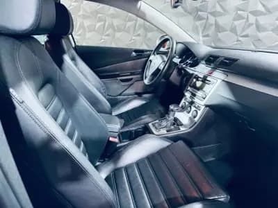 Sell Volkswagen Passat Variant 2007 - 9850 EUR, 213396 km - AUTO.MOTO.pt