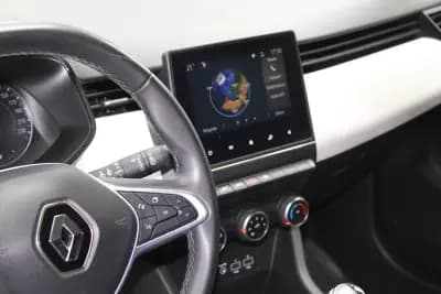 Vendo Renault Clio 2022 - 14750 EUR, 96500 km - AUTO.MOTO.pt