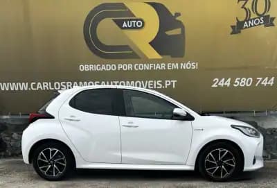 Sell Toyota Yaris 2021 - 21400 EUR, 91340 km - AUTO.MOTO.pt