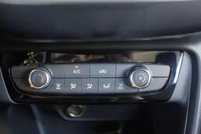 Vendo Opel Corsa 2024 - 15250 EUR, 55500 km - AUTO.MOTO.pt