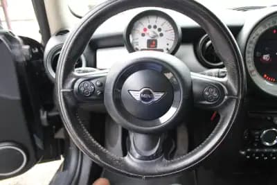 Vendo MINI 2011 - 9900 EUR, 186600 km - AUTO.MOTO.pt