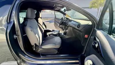 Vendo Citroën DS3 2015 - 10900 EUR, 86723 km - AUTO.MOTO.pt