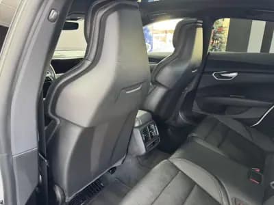 Vendo Audi e-tron GT 2023 - 62500 EUR, 53927 km - AUTO.MOTO.pt