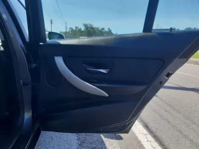 Sell BMW 318 2013 - 14900 EUR, 184100 km - AUTO.MOTO.pt