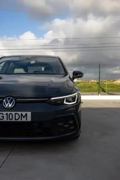 Sell Volkswagen Golf 2021 - 31990 EUR, 149000 km - AUTO.MOTO.pt