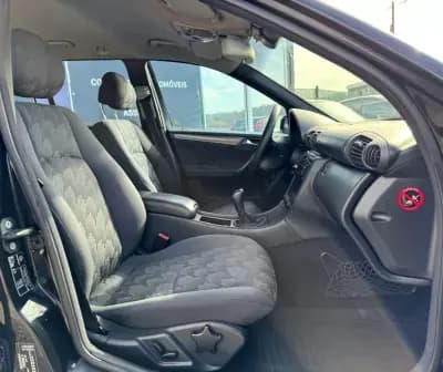 Sell Mercedes-Benz C 200 2001 - 6450 EUR, 253373 km - AUTO.MOTO.pt