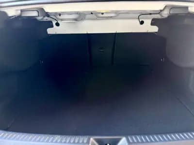 Vendo Mercedes-Benz A 180 Limousine 2020 - 29950 EUR, 97000 km - AUTO.MOTO.pt