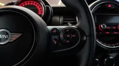 Vendo MINI Cooper 2014 - 11990 EUR, 116384 km - AUTO.MOTO.pt