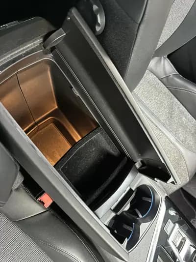 Vendo Peugeot 3008 2020 - 20100 EUR, 142000 km - AUTO.MOTO.pt