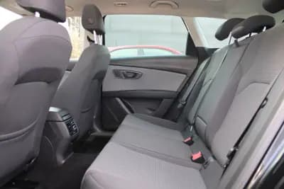 Vendo SEAT Leon ST 2018 - 12990 EUR, 200000 km - AUTO.MOTO.pt