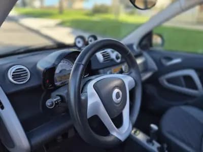 Vendo Smart Fortwo Cabrio 2014 - 7990 EUR, 80000 km - AUTO.MOTO.pt