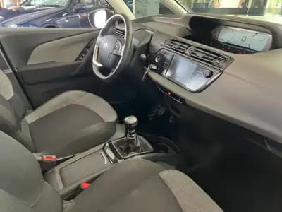 Vendo Citroën C4 Spacetourer 2019 - 15900 EUR, 125682 km - AUTO.MOTO.pt