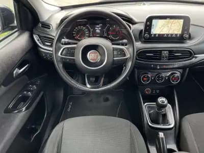 Vendo Fiat Tipo Station Wagon 2017 - 10990 EUR, 176247 km - AUTO.MOTO.pt
