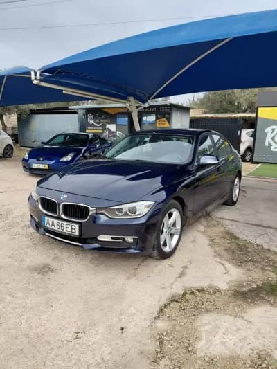 Vendo BMW 318 2014 - 14900 EUR, 230000 km - AUTO.MOTO.pt