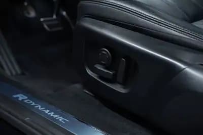 Sell Land Rover Range Rover Evoque 2023 - 42950 EUR, 46000 km - AUTO.MOTO.pt