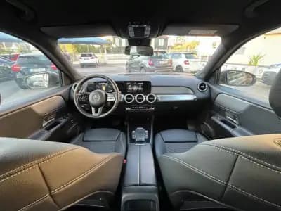 Sell Mercedes-Benz GLB 200 2021 - 28450 EUR, 180000 km - AUTO.MOTO.pt