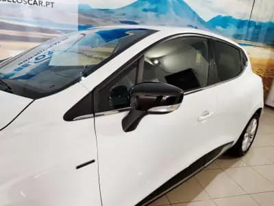 Vendo Renault Clio 2019 - 10990 EUR, 99000 km - AUTO.MOTO.pt