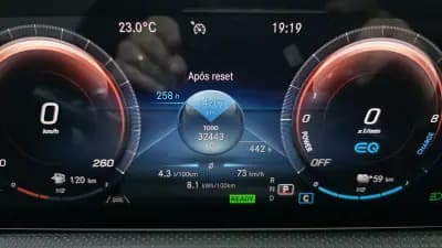 Vendo Mercedes-Benz CLA 250 2021 - 34990 EUR, 57000 km - AUTO.MOTO.pt