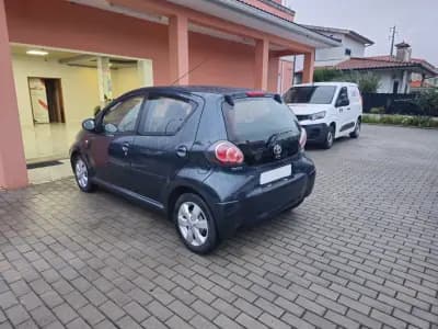 Sell Toyota Aygo 2011 - 6990 EUR, 169000 km - AUTO.MOTO.pt