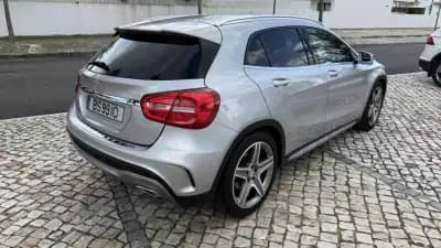 Sell Mercedes-Benz GLA 180 2017 - 24900 EUR, 64269 km - AUTO.MOTO.pt