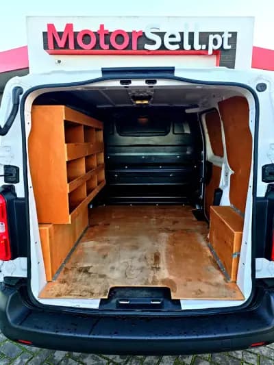 Sell Citroën Jumpy 2021 - 18600 EUR, 156000 km - AUTO.MOTO.pt