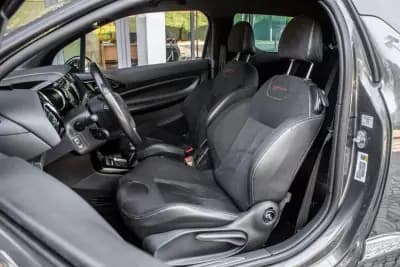 Vendo DS DS3 2017 - 11900 EUR, 94499 km - AUTO.MOTO.pt