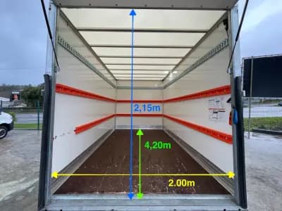 Vendo Mercedes-Benz Sprinter 2023 - 49750 EUR, 54000 km - AUTO.MOTO.pt