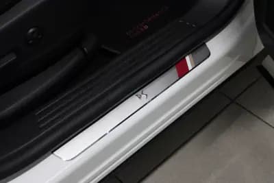 Vendo DS DS7 Crossback 2020 - 23900 EUR, 136328 km - AUTO.MOTO.pt