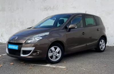 Vendo Renault Scénic 2010 - 7240 EUR, 176000 km - AUTO.MOTO.pt