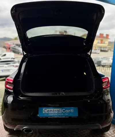 Vendo Renault Clio 2020 - 16950 EUR, 98000 km - AUTO.MOTO.pt