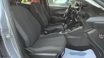 Vendo Peugeot 2008 2021 - 16250 EUR, 42900 km - AUTO.MOTO.pt